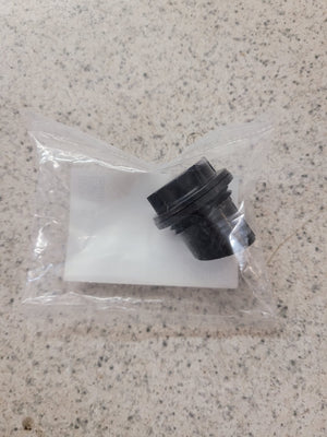 15183062000 - CAP ASSY   OIL image 0