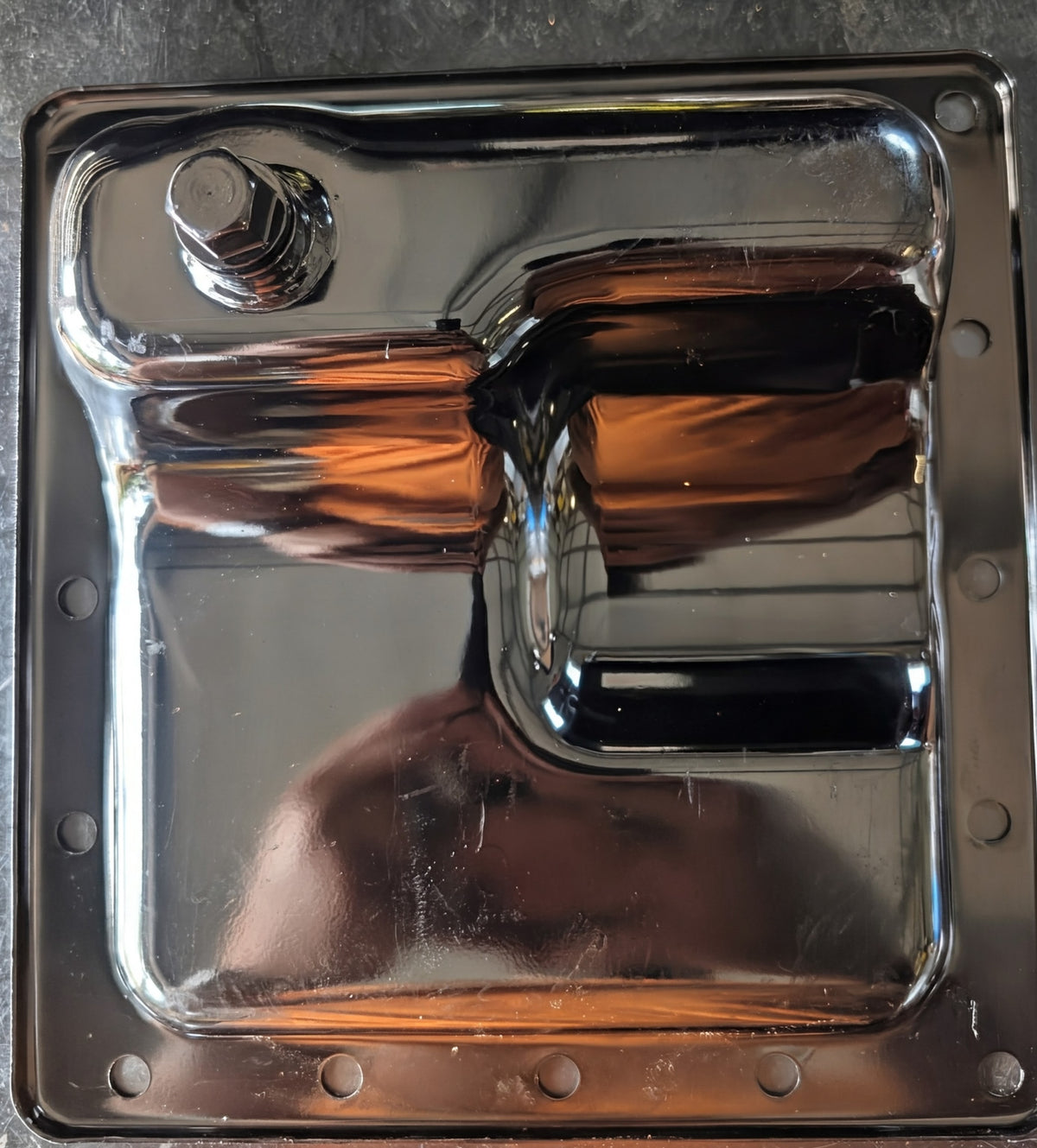 129052-01551 - COVER ASSY, OIL SUMP image 0