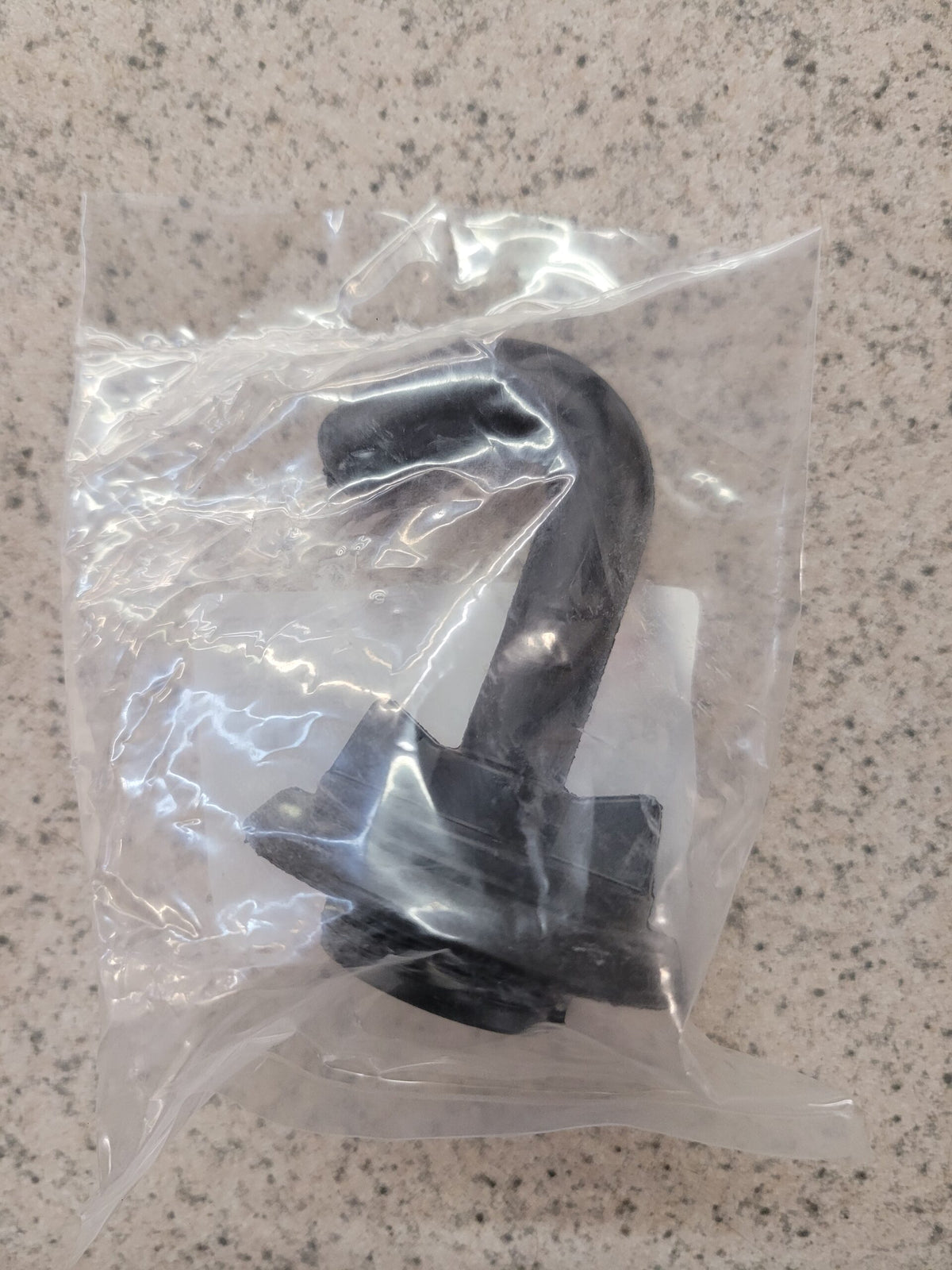 18715110110 - CAP ASSY , OIL image 0