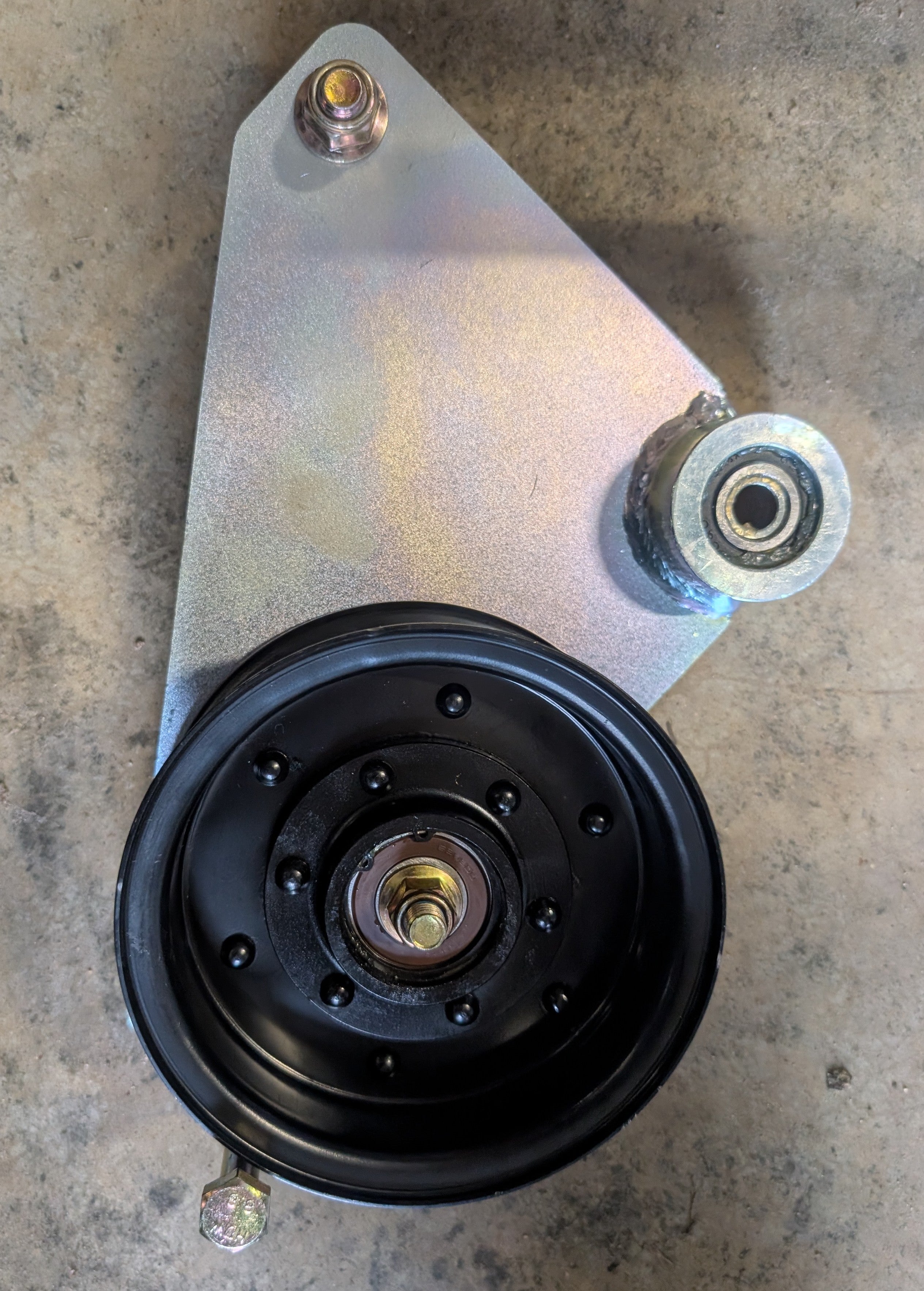632034 - ASM, DECK IDLER image 0