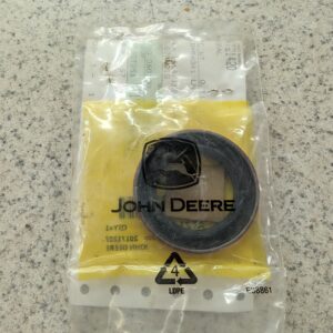 JOHN DEERE OIL SEAL